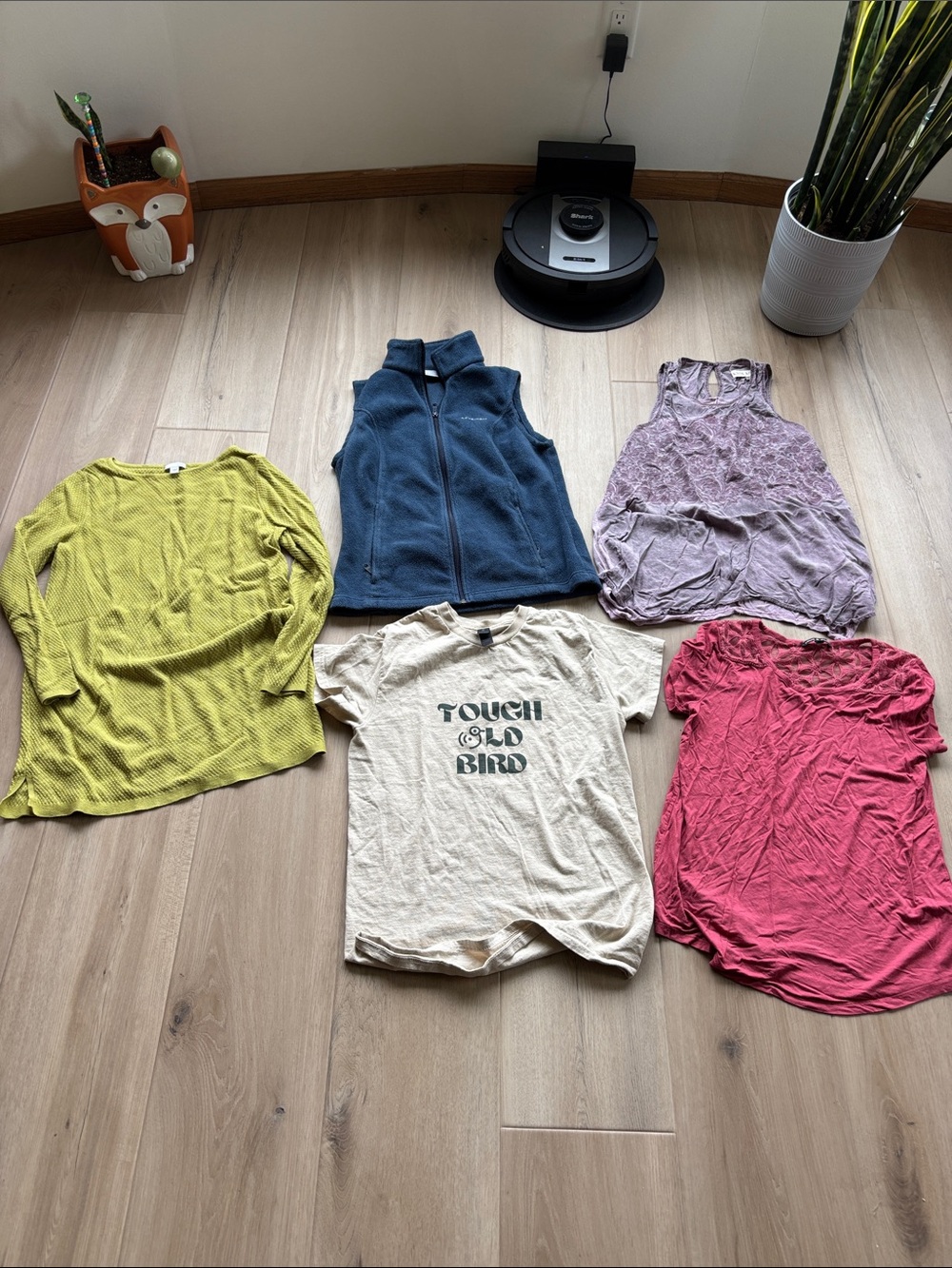 🤍lot of 5 size small women’s items🤍